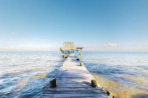 Casa Edie — 4-Star Luxury Hotel in Placencia, Belize