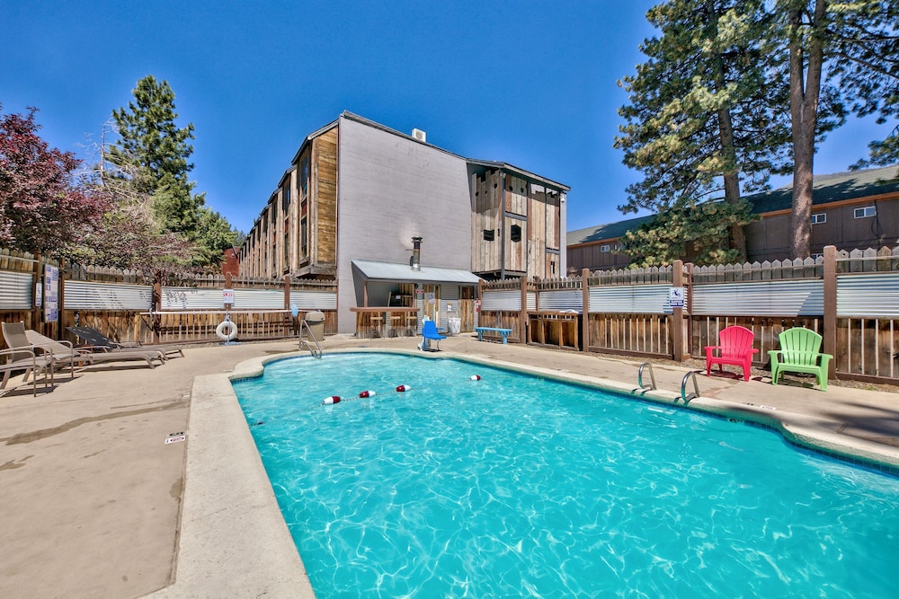 Inn At South Lake Tahoe - photo 21