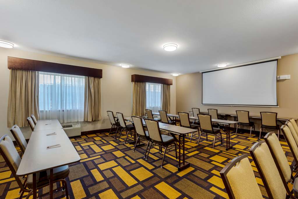 Best Western Plus Sweetwater Inn & Suites - photo 25