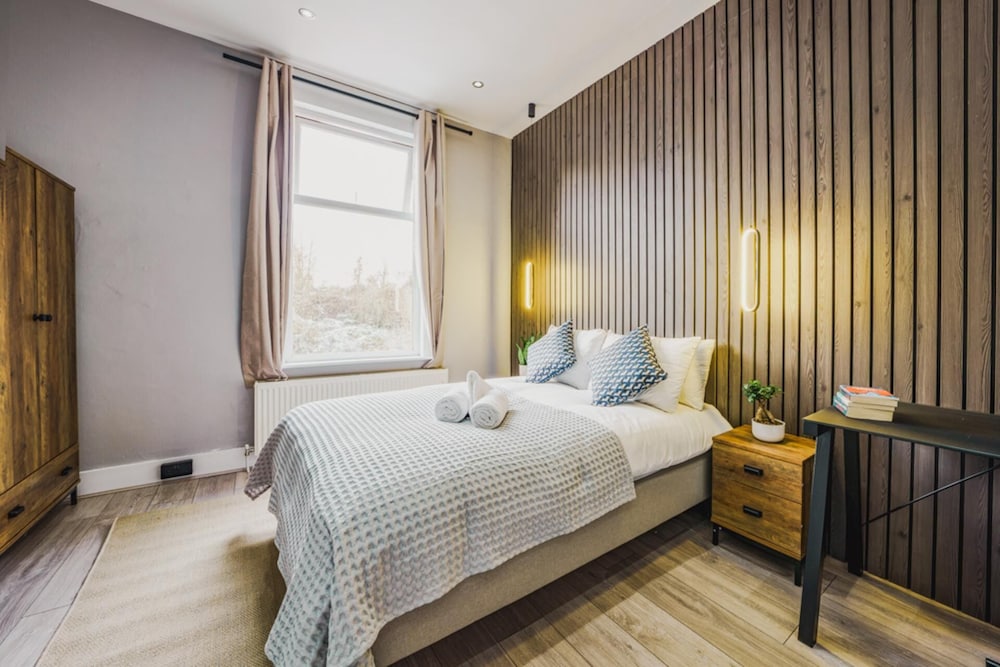 Modern apartment near Wembley Stadium — 4-Star Luxury Hotel in London, United Kingdom