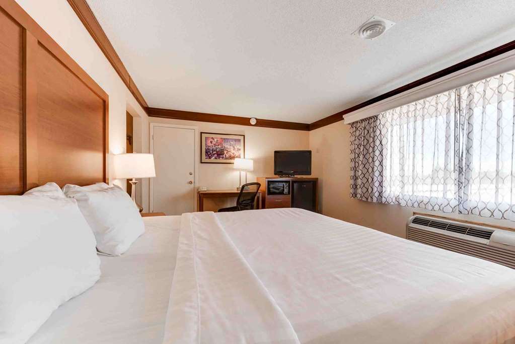 Best Western Movie Manor - photo 48