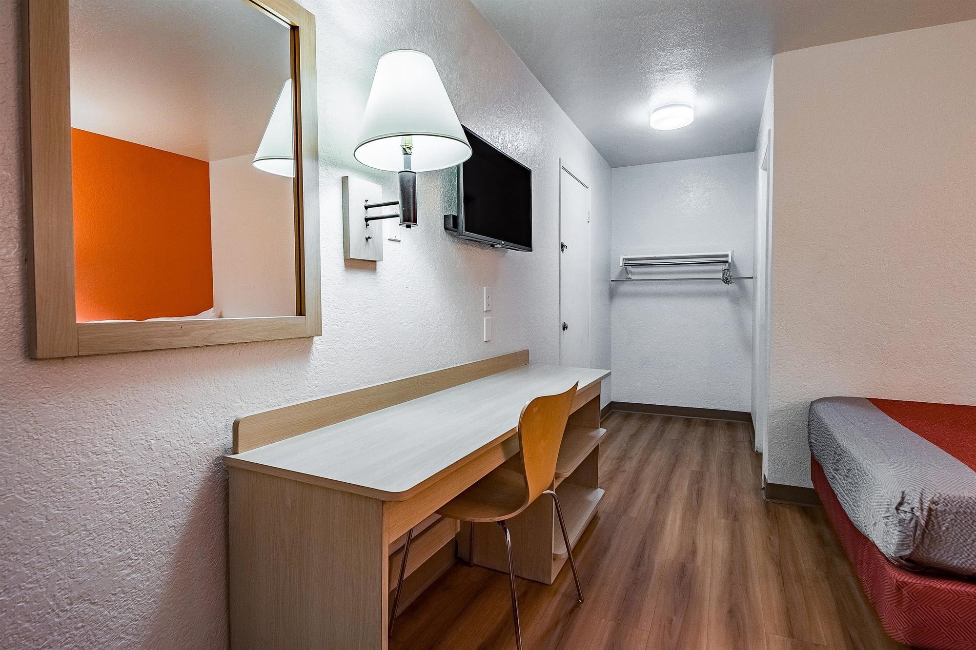 Park Inn by Radisson Salt Lake City Airport - photo 21