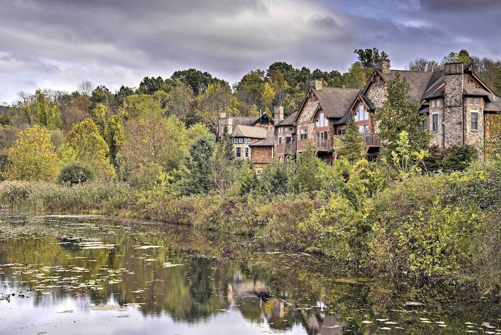Spacious Condo w View 1 Mi to Mtn Creek Resort - photo 18