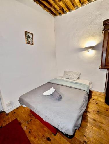 Studio Atypique En Hyper Centre Calme Avec Wifi - last minute hotel in Grenoble