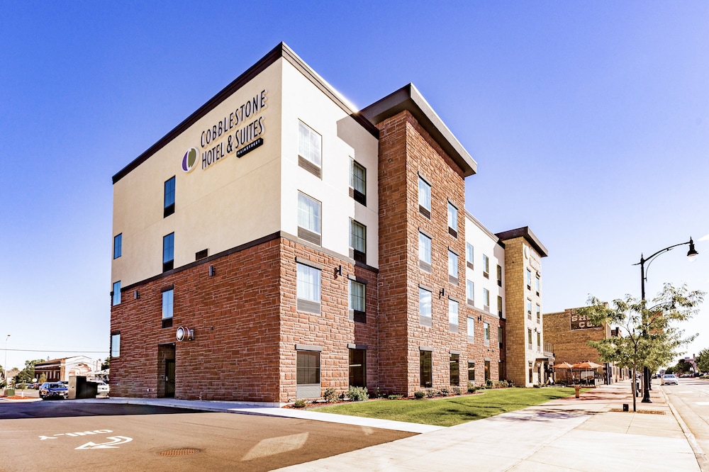 Cobblestone Hotel & Suites Superior Duluth - photo 87