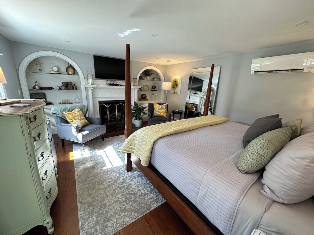 Inn at Perkins Cove - photo 87