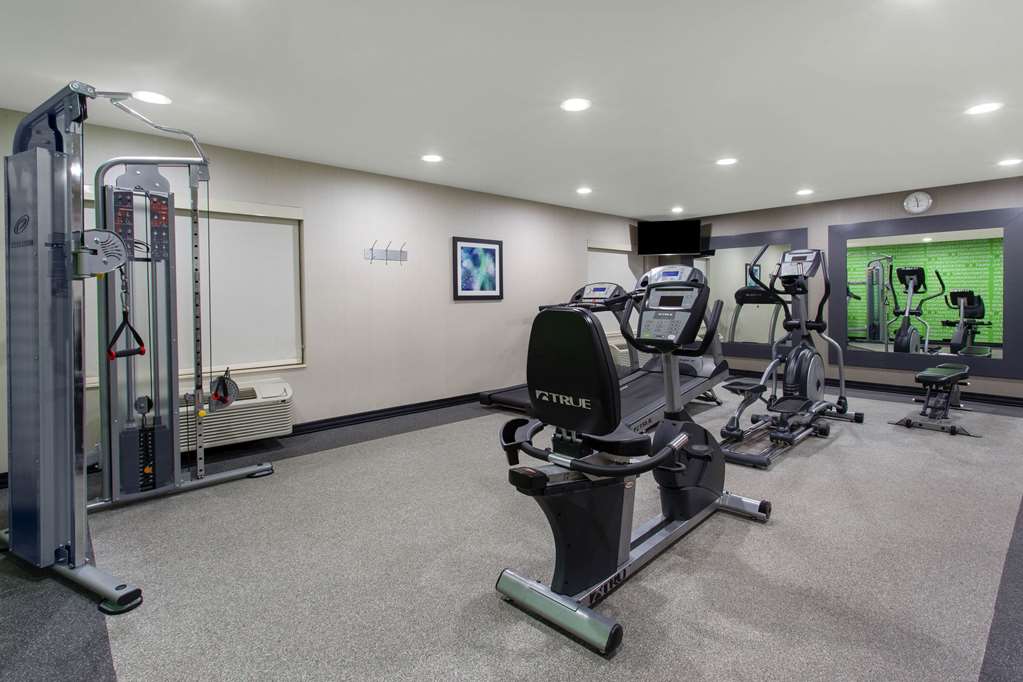 La Quinta Inn & Suites by Wyndham Effingham - photo 8