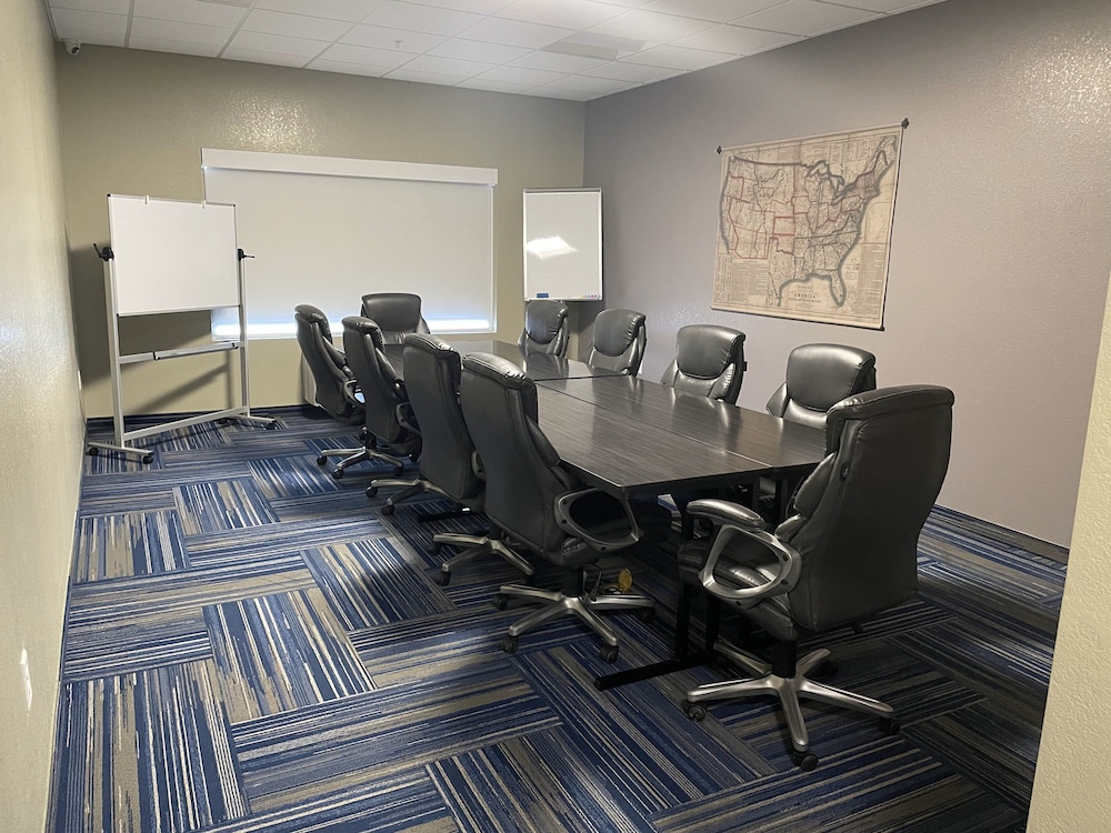 Holiday Inn Express & Suites Canon City - photo 14
