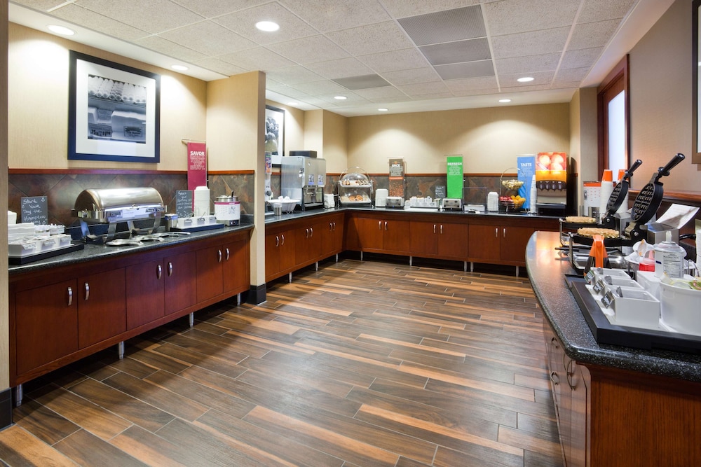 Hampton Inn & Suites Lino Lakes - photo 41