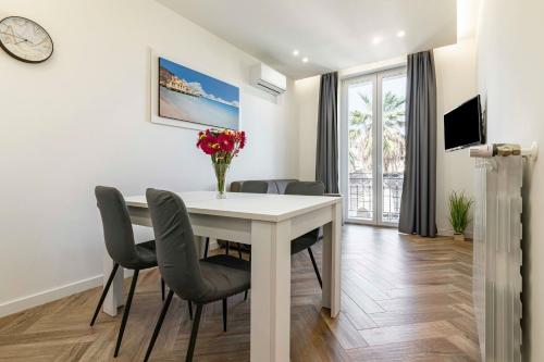 GuestHost Hamuri Holiday House Heart of Palermo — 4-Star Luxury Hotel in Palermo, Italy
