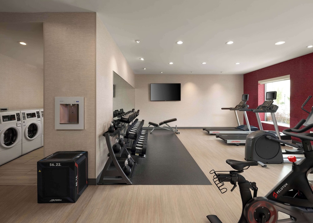 Home2 Suites Troy - photo 31