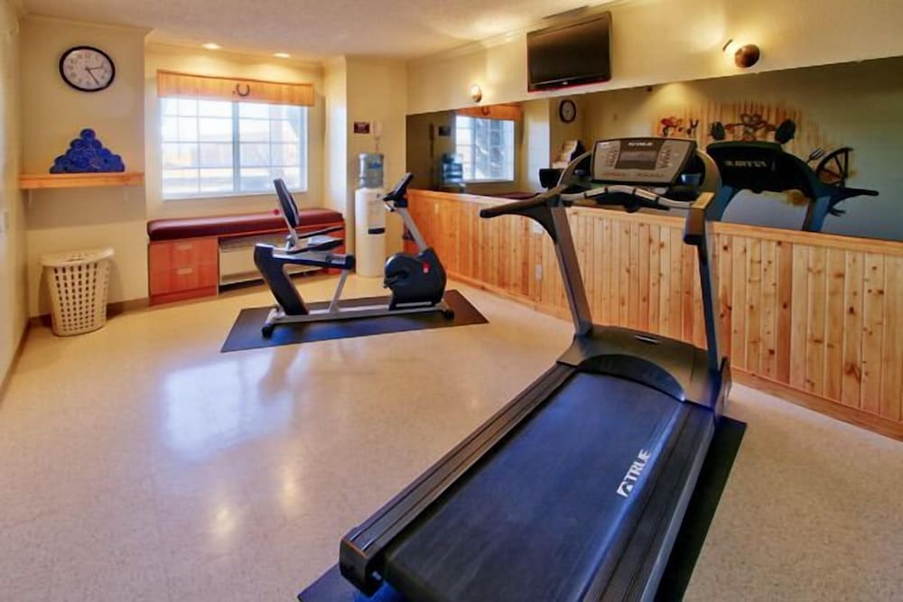Western Skies Inn And Suites - photo 14