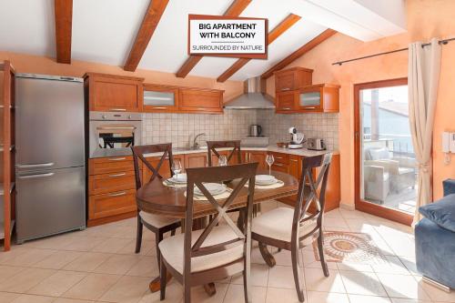 Apartma Koper — 4-Star Luxury Hotel in Pobegi, Slovenia