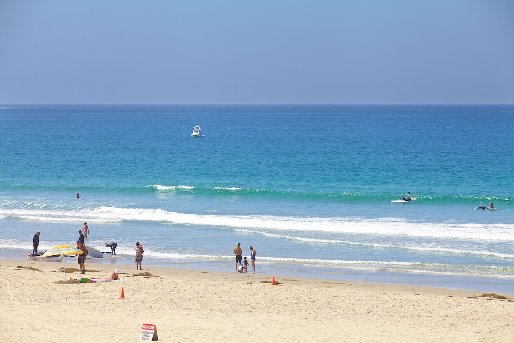 Surfer Beach Hotel - photo 43