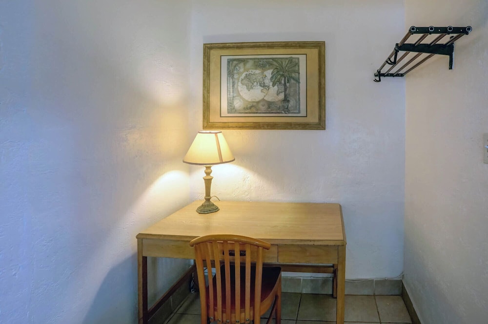 Richard's Motel Extended Stay - photo 26