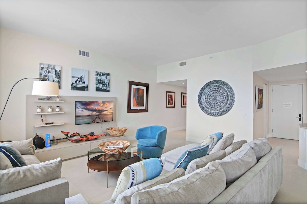 Luxury Penthouse 4 BDR With Resort Amenities - photo 21