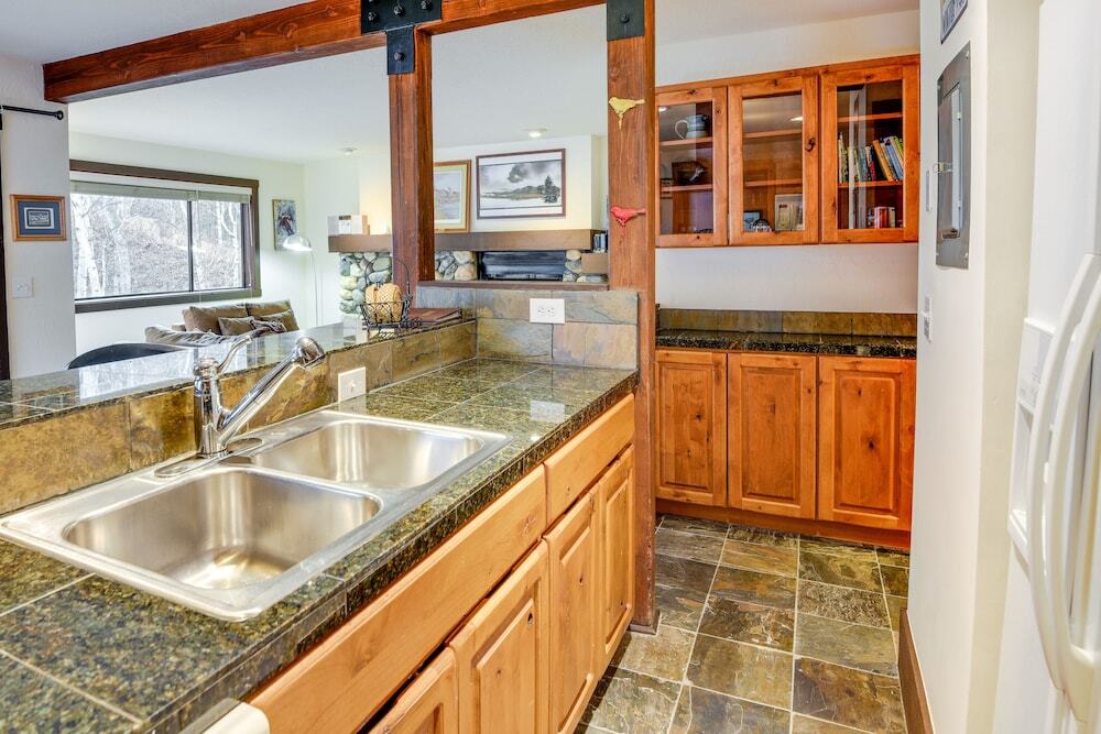 Ketchum Condo w Deck 1 Mi to Sun Valley Resort - photo 15