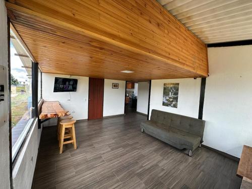 Cabaña La Cascada pet-friendly hotel Motavita