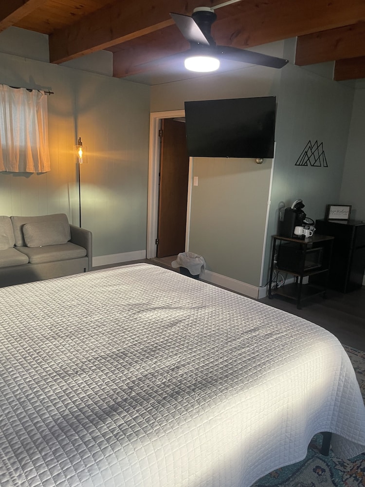 The Arsenal Inn - photo 14