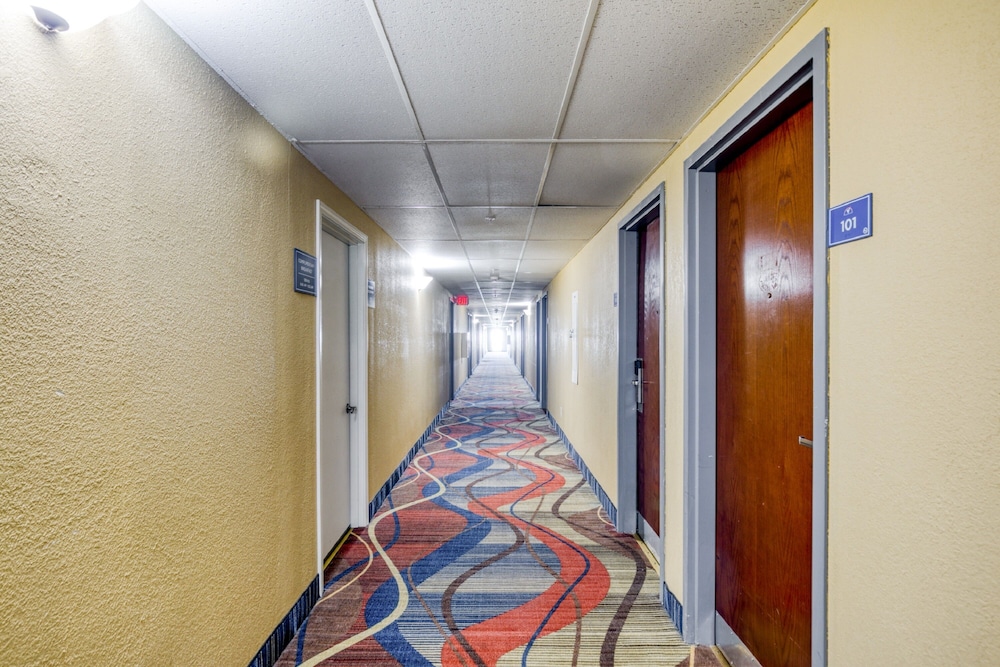 FairBridge Inn Express Monroe City - photo 22