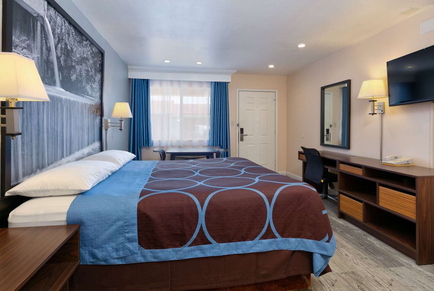 Super 8 By Wyndham Vernon - photo 16
