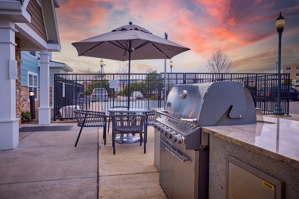 TownePlace Suites by Marriott Medford - photo 23