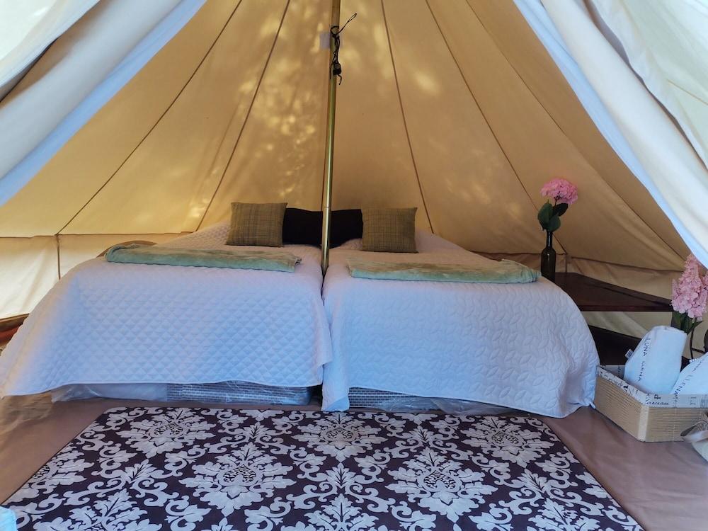 Luna Llena Parque De Montaña in San Jose Pinula, Guatemala