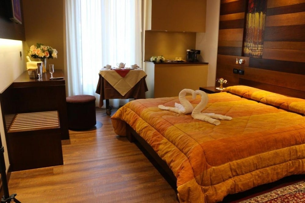 Hotel Centrale — Piombino — photo 5