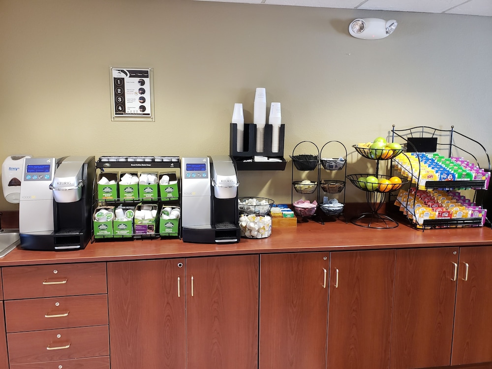 Microtel Inn & Suites by Wyndham Dover - photo 38