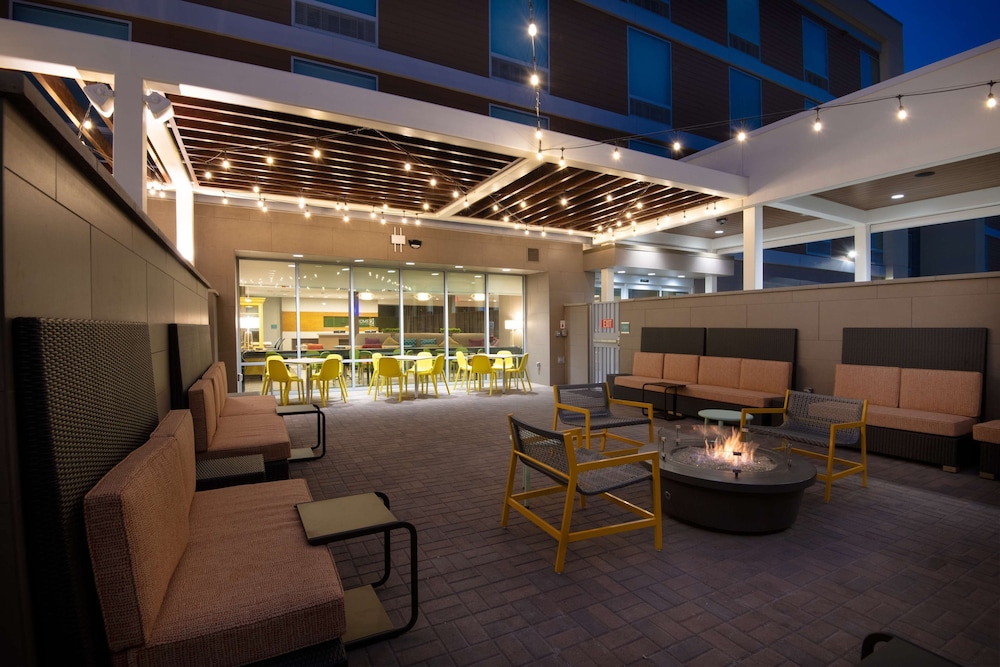 Home2 Suites by Hilton Phoenix Airport North AZ - photo 41