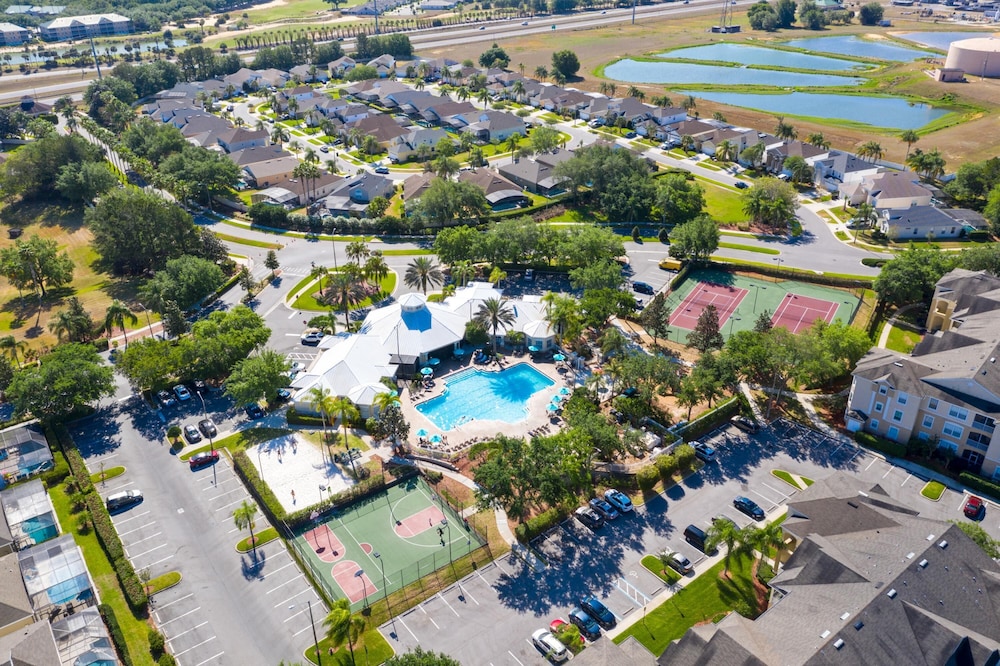 Fantastic Resort 5BR House South Facing Pool Spa - photo 28
