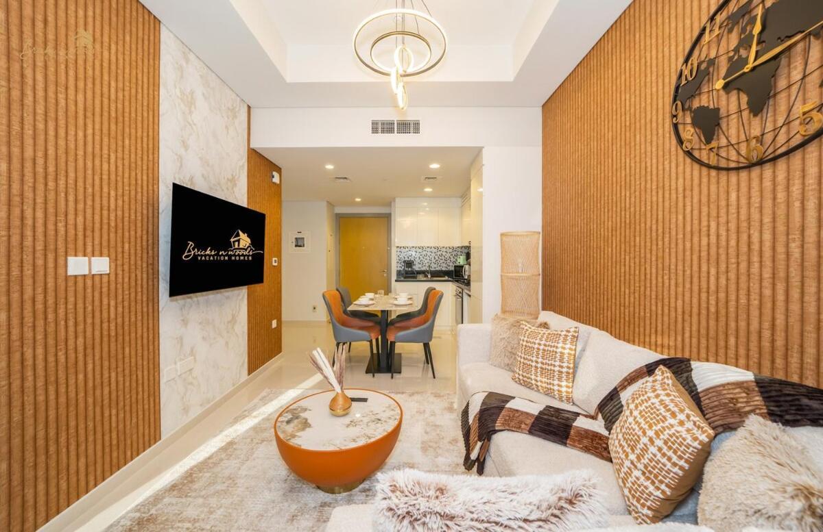 Luxury Sea View High Floor 3Bhk — 4-Star Luxury Hotel in Dubai, United Arab Emirates