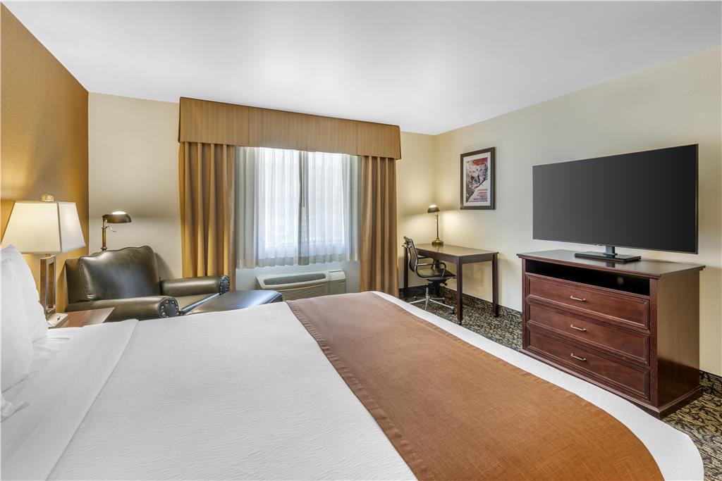 Best Western Plus Truckee Tahoe Hotel - photo 33