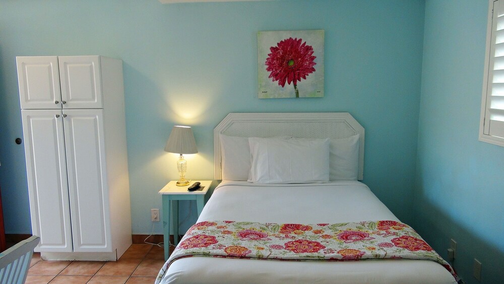 Leucadia Beach Inn - photo 15