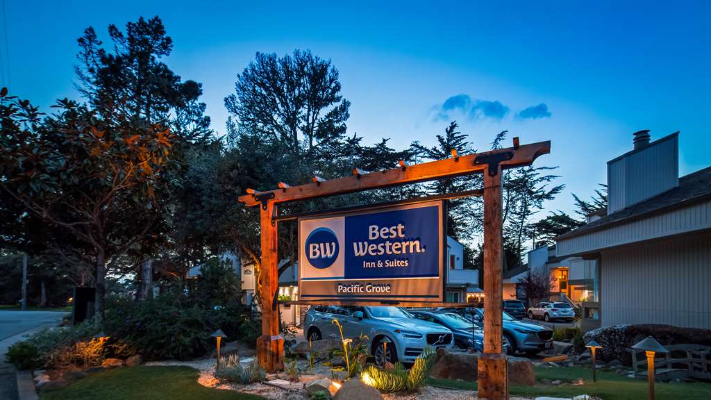 Best Western The Inn & Suites Pacific Grove in Pacific Grove, United States