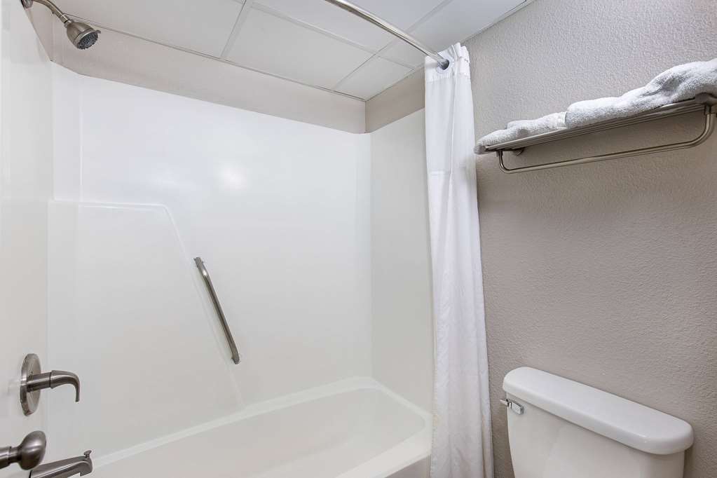 Days Inn By Wyndham Knoxville North - photo 26
