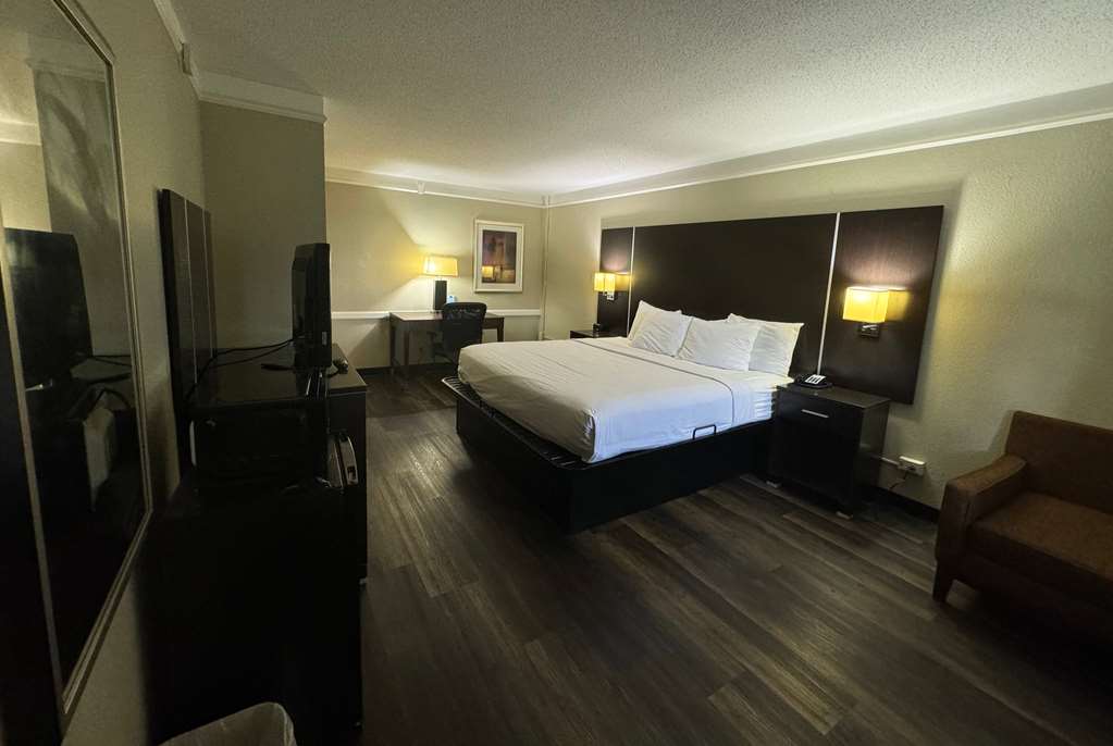 Travelodge by Wyndham Tuscaloosa - photo 17