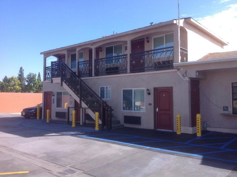 Sun Light Motel - featured photo