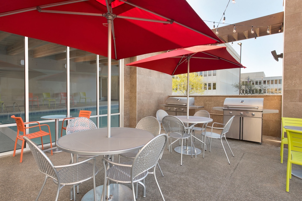 Home2 Suites by Hilton Cleveland Beachwood - photo 32