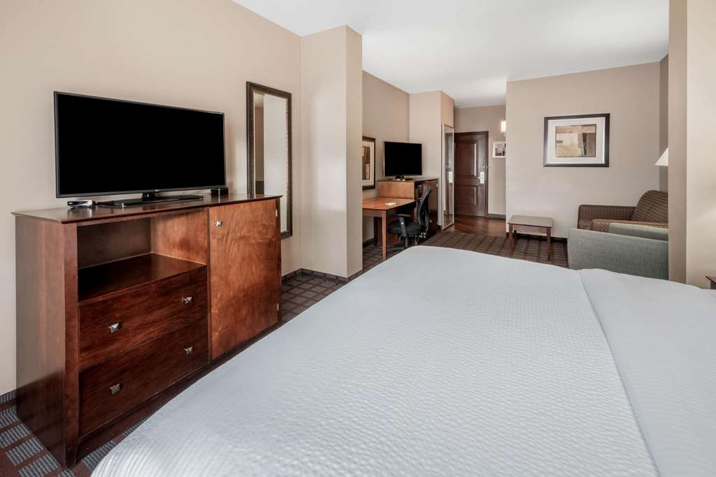 La Quinta Inn & Suites by Wyndham Bozeman - photo 22