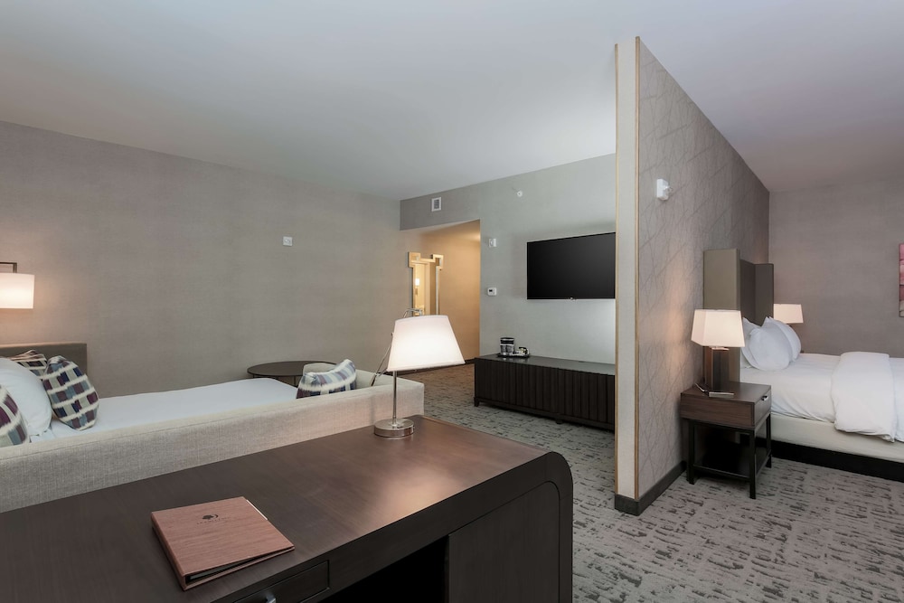 DoubleTree by Hilton Evansville - photo 11