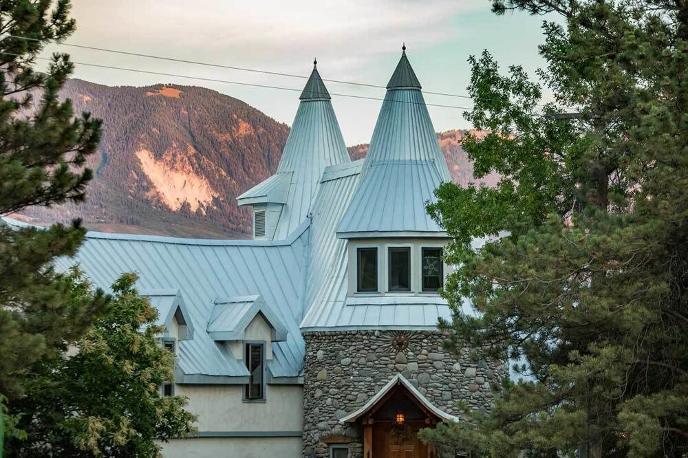 Wisehart Springs Inn — hotel in Paonia