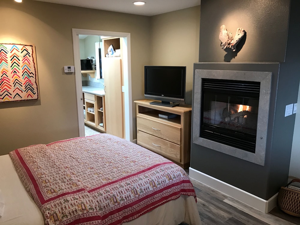 Cambria Shores Inn - photo 4