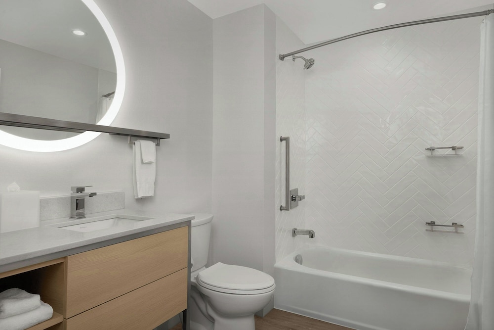 TownePlace Suites by Marriott Sikeston - photo 29