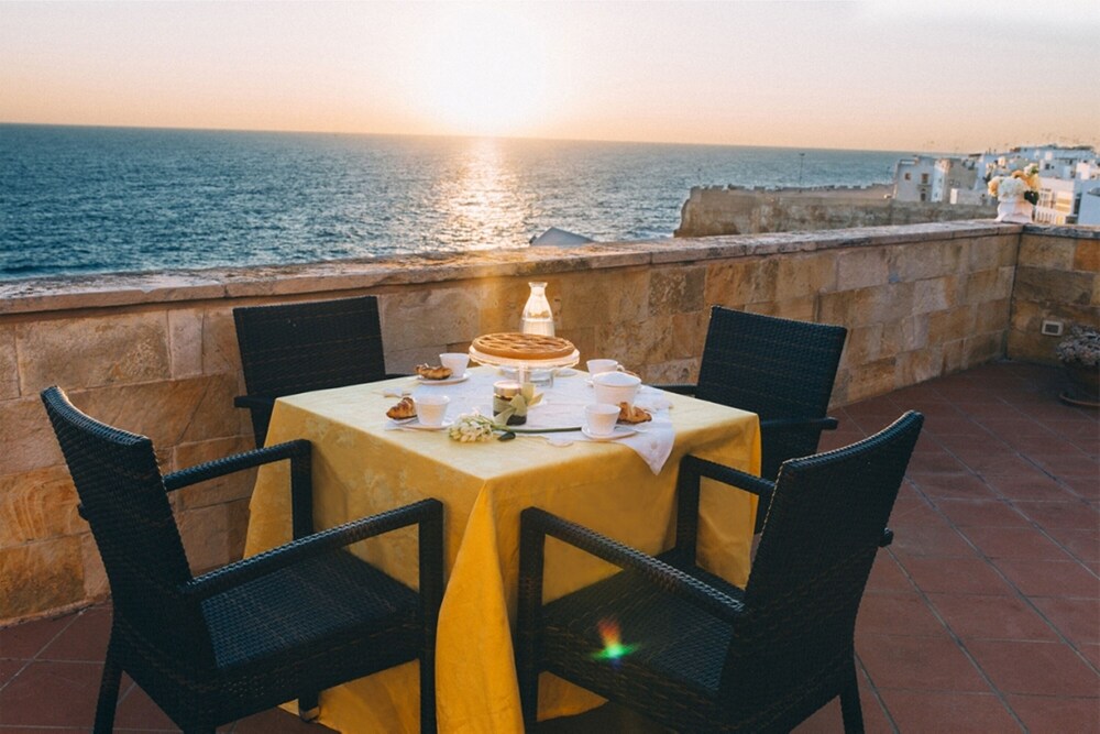 B&B Relais Del Senatore — 4-Star Luxury Hotel in Polignano A Mare, Italy