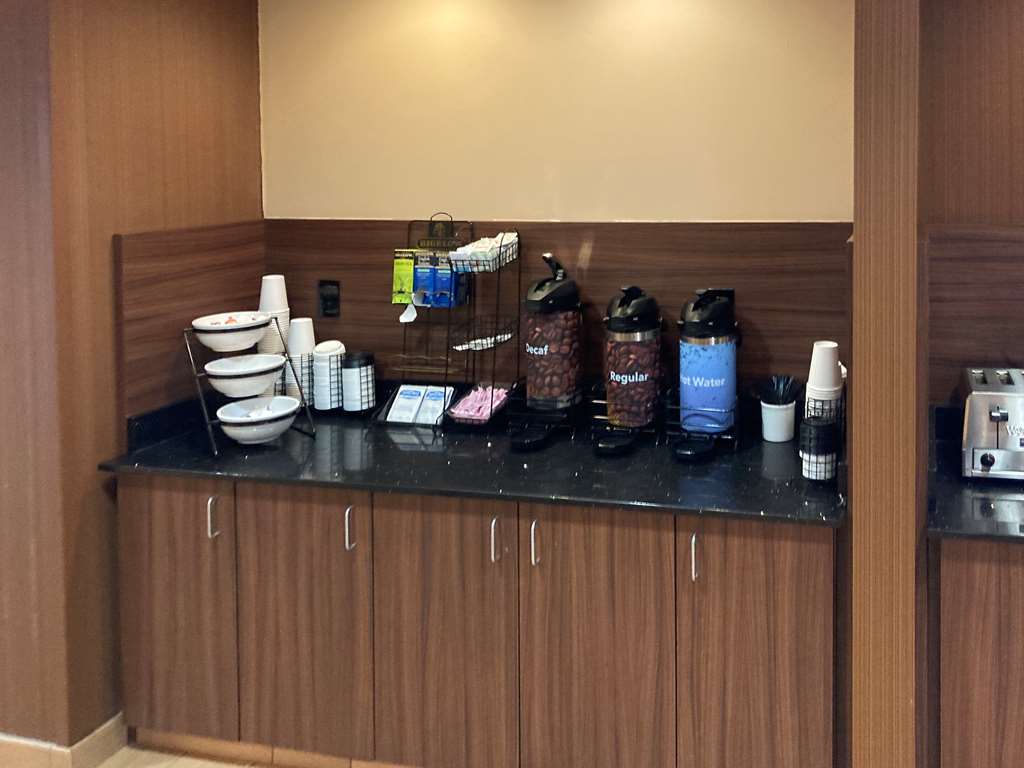 Comfort Inn & Suites Ankeny Des Moines - photo 16