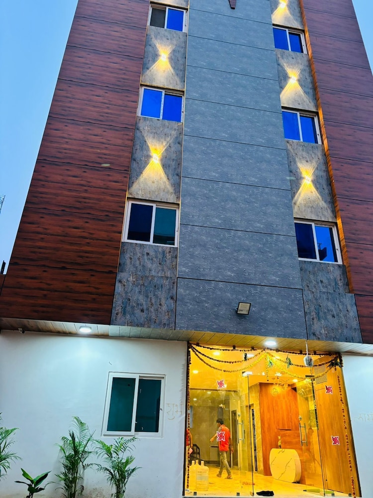 Hotel Park Airport Zone Hyderabad — hotel near Rajiv Gandhi International Airport