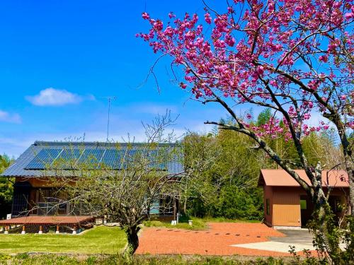 Five Tree House 九十九里 香取 海も山も大満喫できるコテージ — 4-Star Luxury Hotel in Katori-Shi, Japan