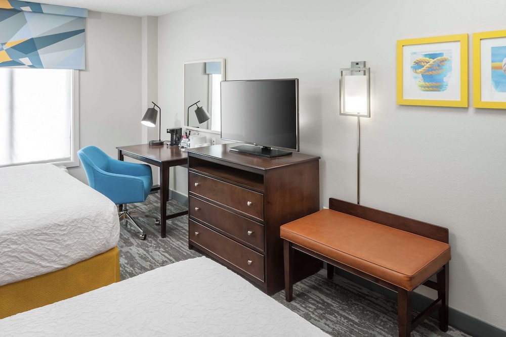 Hampton Inn & Suites Miami Doral Dolphin Mall - photo 7