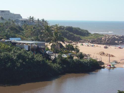 Claridge Heights 308 — 4-Star Luxury Hotel in Margate, South Africa